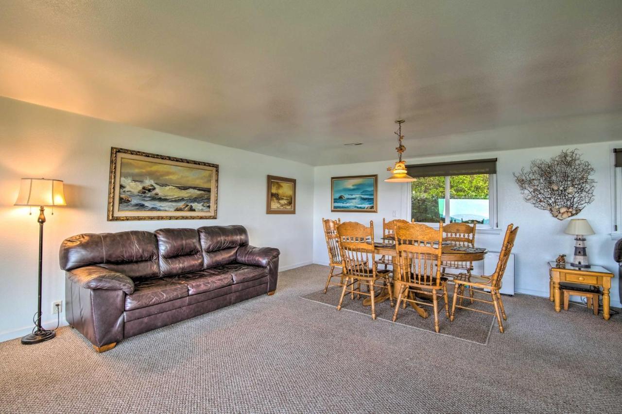 Cliffside Lighthouse Beach Home With Ocean View Coos Bay Exteriör bild